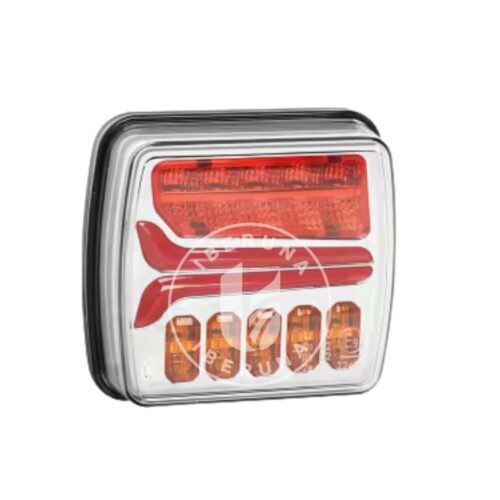 Farol traseiro esquerda